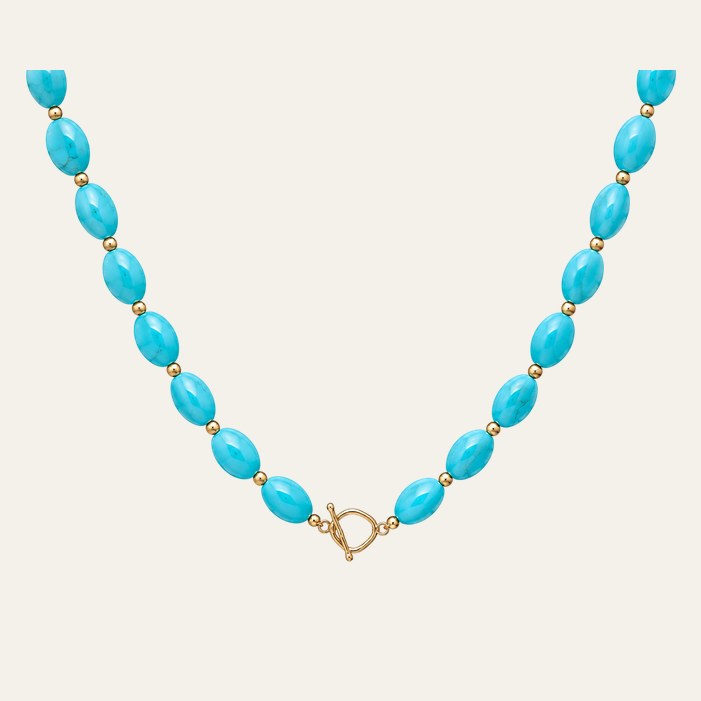 Collar de cuentas turquesa con broche dorado